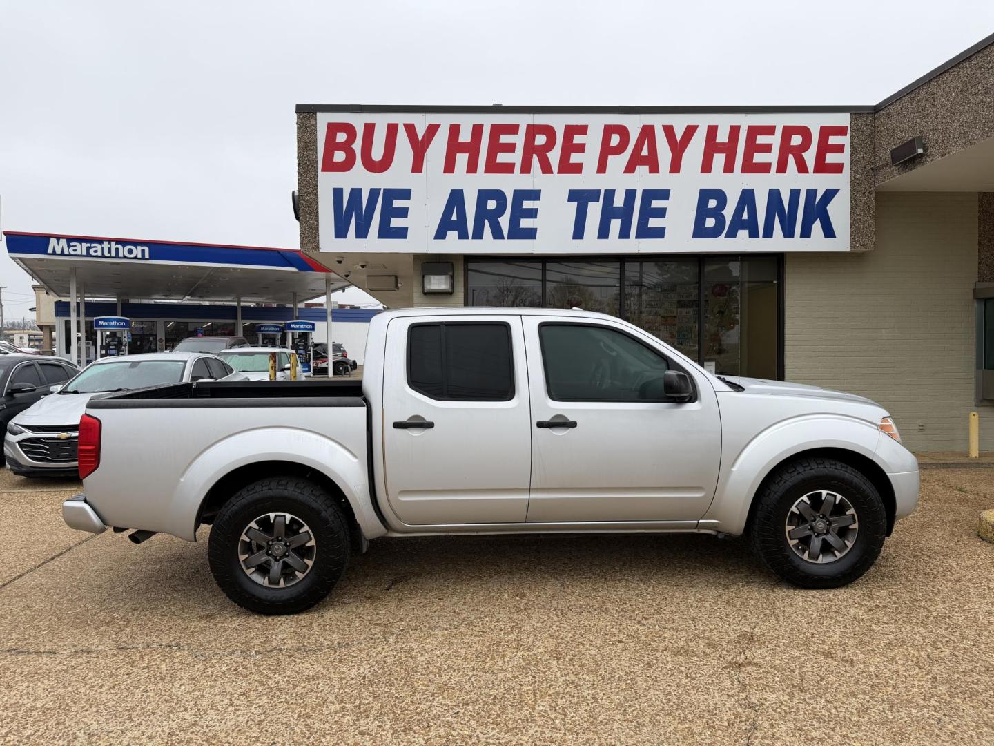2015 SILVER NISSAN FRONTIER DESERT RUN (1N6AD0ER5FN) , located at 922 W. Beacon St., Philadelphia, MS, 39350, (601) 650-3675, 32.770447, -89.127151 - Photo#6