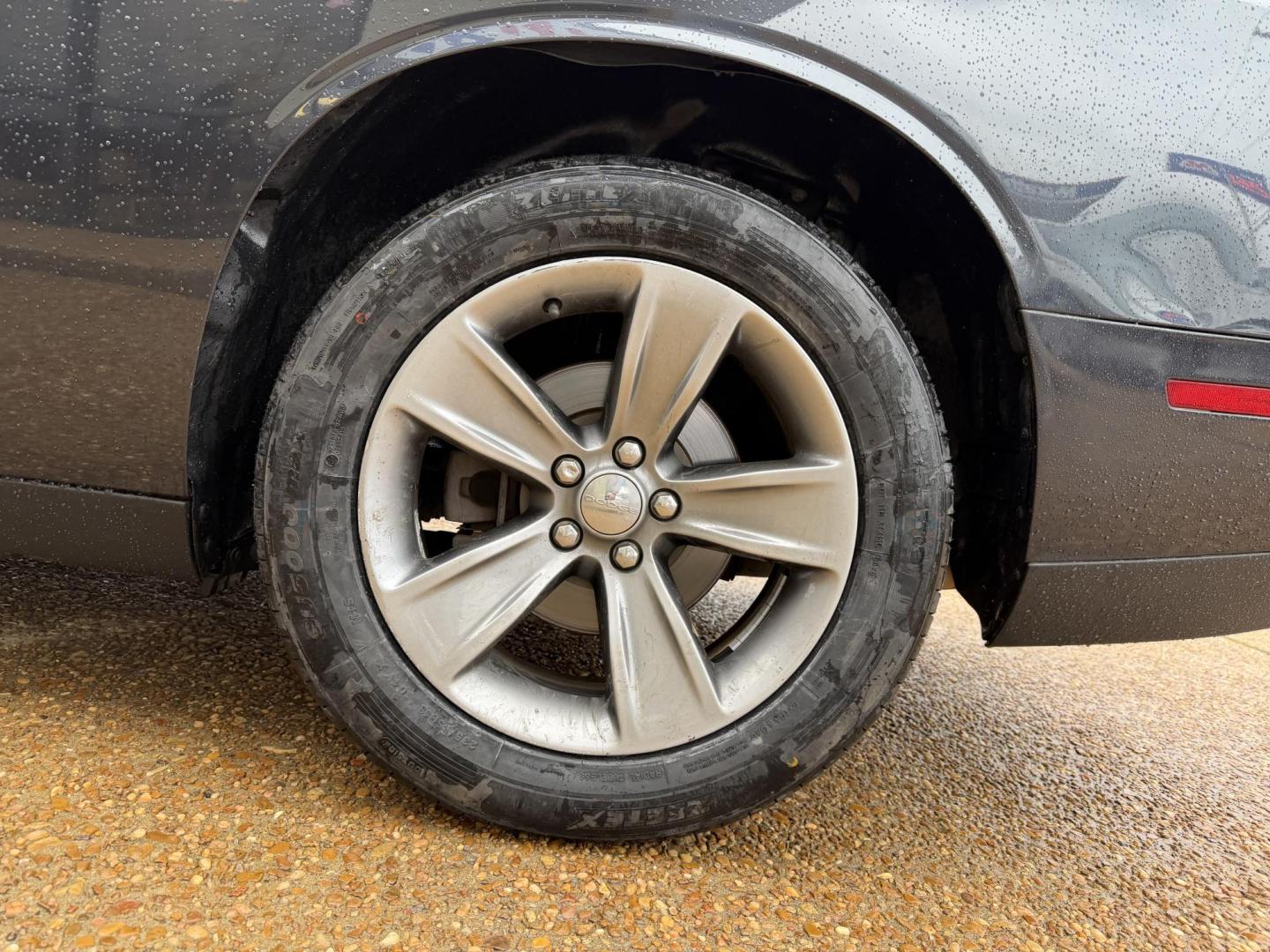 2019 GRAY DODGE CHALLENGER SXT (2C3CDZAG4KH) , located at 922 W. Beacon St., Philadelphia, MS, 39350, (601) 650-3675, 32.770447, -89.127151 - Photo#7