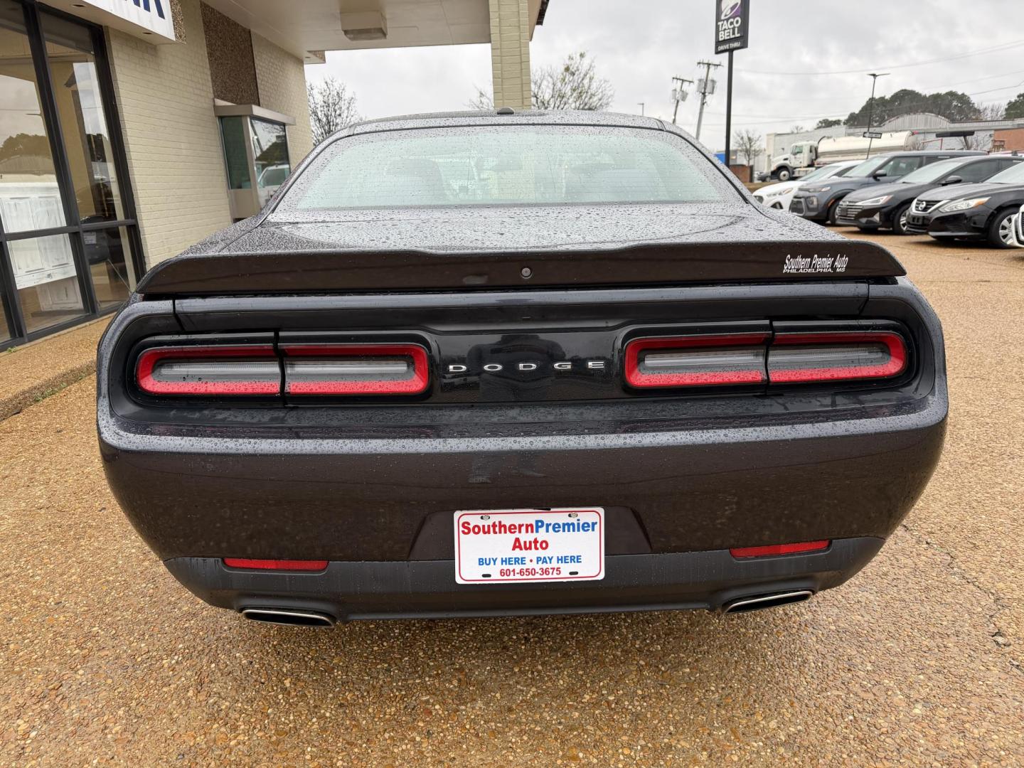 2019 GRAY DODGE CHALLENGER SXT (2C3CDZAG4KH) , located at 922 W. Beacon St., Philadelphia, MS, 39350, (601) 650-3675, 32.770447, -89.127151 - Photo#4