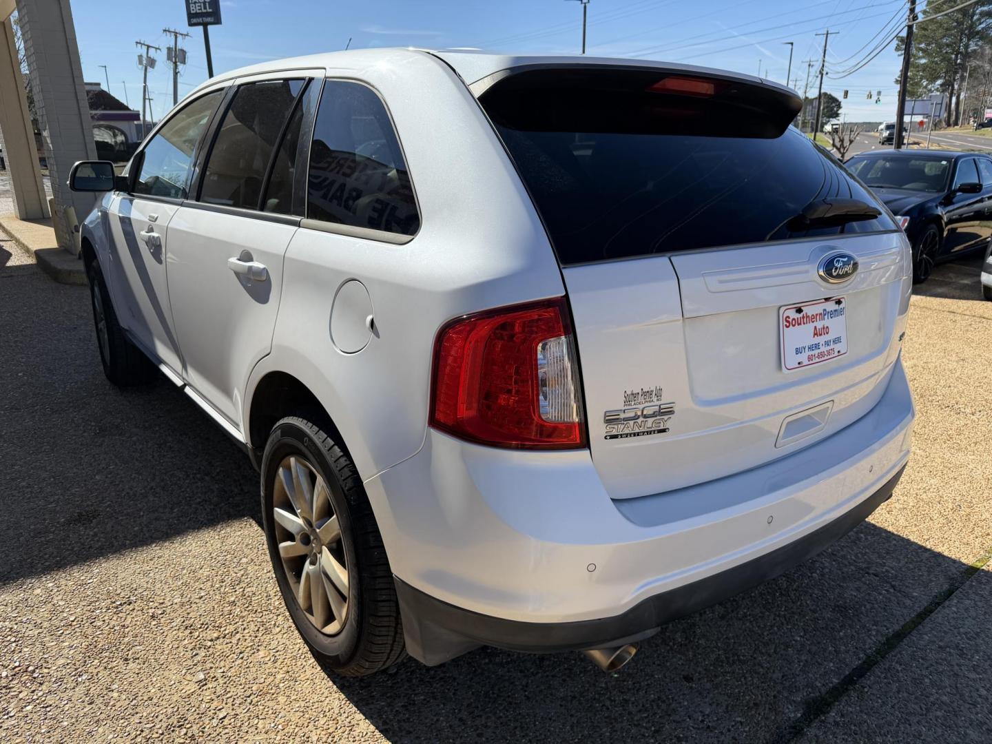 2014 WHITE FORD EDGE SEL (2FMDK3JC9EB) , located at 922 W. Beacon St., Philadelphia, MS, 39350, (601) 650-3675, 32.770447, -89.127151 - Photo#3