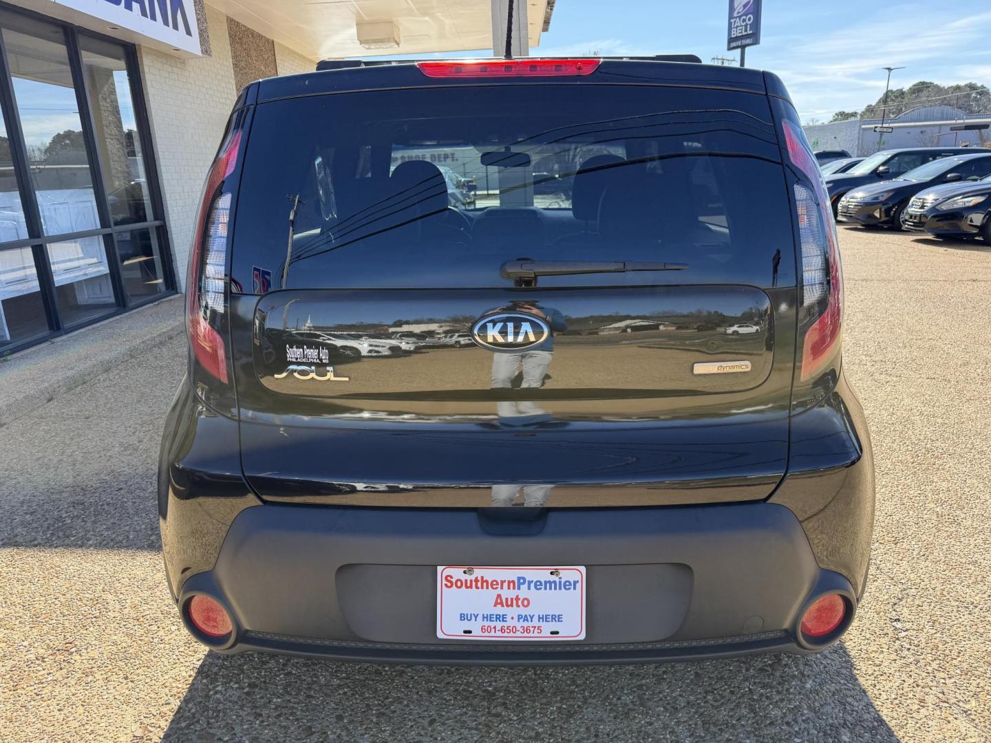 2015 BLACK KIA SOUL + (PLUS) (KNDJP3A58F7) , located at 922 W. Beacon St., Philadelphia, MS, 39350, (601) 650-3675, 32.770447, -89.127151 - Photo#4