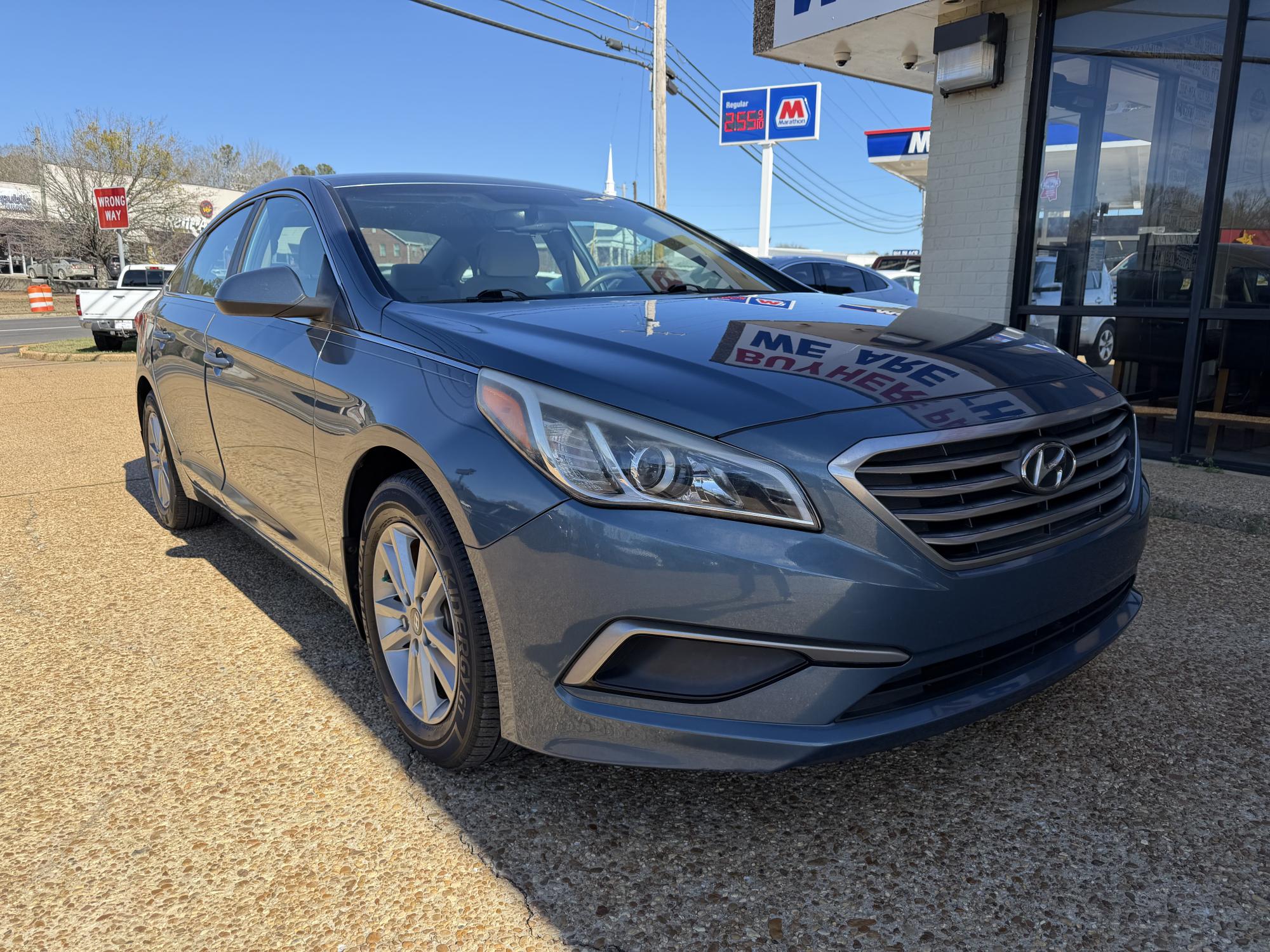 photo of 2016 HYUNDAI SONATA BASE SE 
