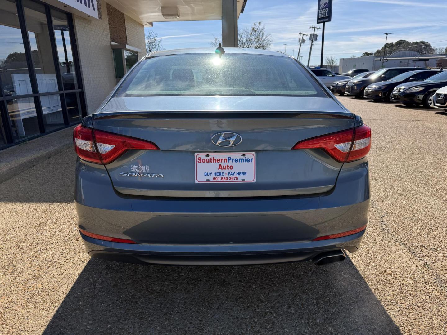 2016 BLUE HYUNDAI SONATA SE (5NPE24AF3GH) , located at 922 W. Beacon St., Philadelphia, MS, 39350, (601) 650-3675, 32.770447, -89.127151 - Photo#4