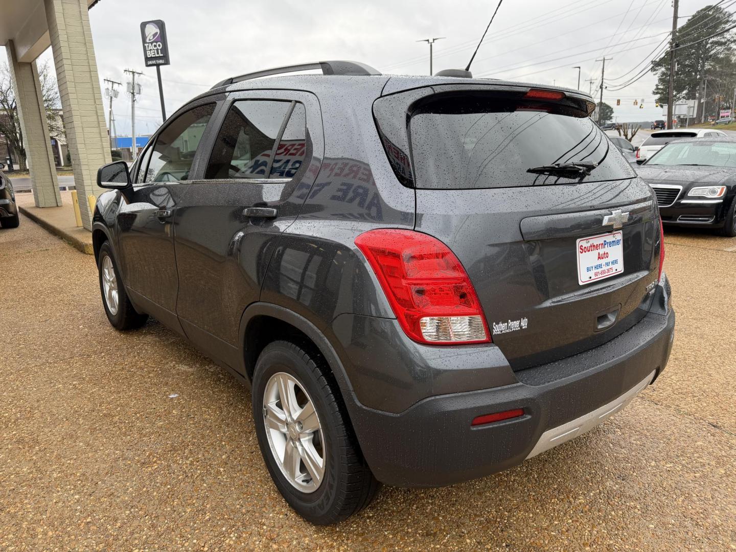 2016 GRAY CHEVROLET TRAX 1LT (3GNCJPSB1GL) , located at 922 W. Beacon St., Philadelphia, MS, 39350, (601) 650-3675, 32.770447, -89.127151 - Photo#3
