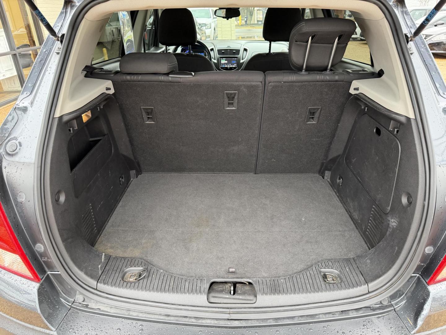 2016 GRAY CHEVROLET TRAX 1LT (3GNCJPSB1GL) , located at 922 W. Beacon St., Philadelphia, MS, 39350, (601) 650-3675, 32.770447, -89.127151 - Photo#19