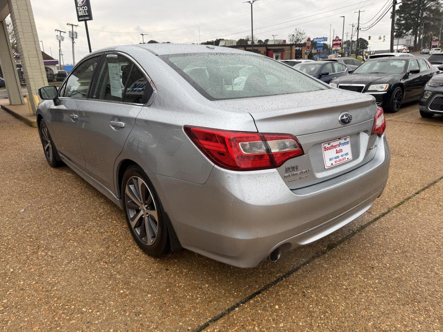 2015 SILVER SUBARU LEGACY 2.5I LIMITED (4S3BNBL64F3) , located at 922 W. Beacon St., Philadelphia, MS, 39350, (601) 650-3675, 32.770447, -89.127151 - Photo#3