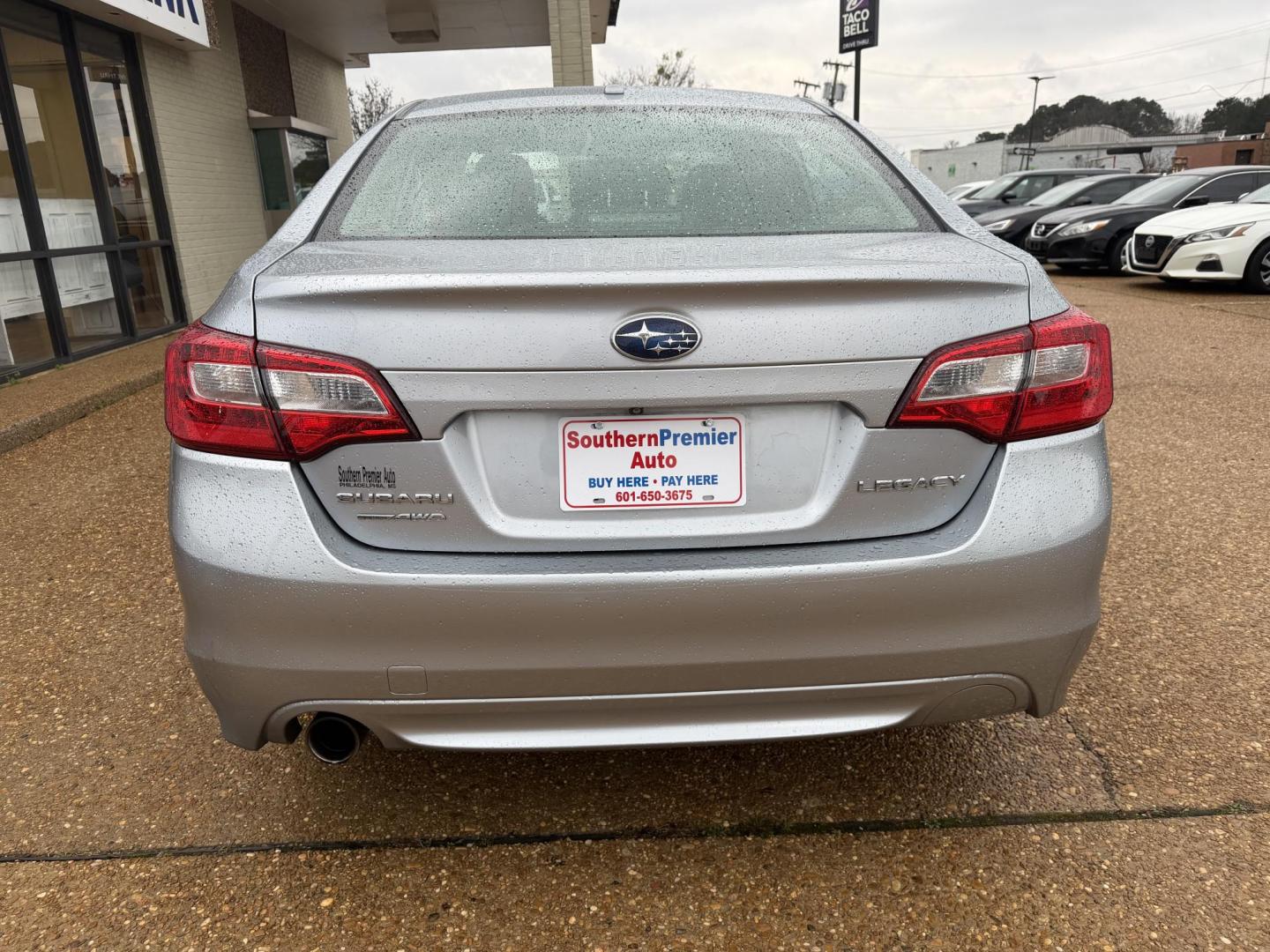 2015 SILVER SUBARU LEGACY 2.5I LIMITED (4S3BNBL64F3) , located at 922 W. Beacon St., Philadelphia, MS, 39350, (601) 650-3675, 32.770447, -89.127151 - Photo#4