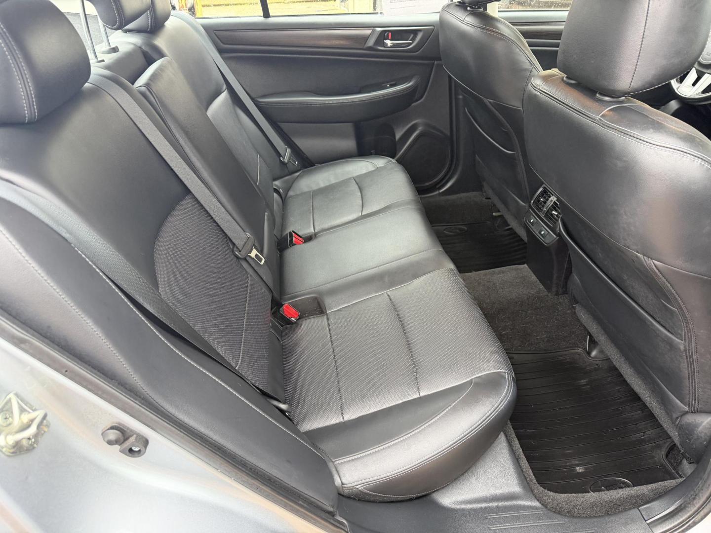 2015 SILVER SUBARU LEGACY 2.5I LIMITED (4S3BNBL64F3) , located at 922 W. Beacon St., Philadelphia, MS, 39350, (601) 650-3675, 32.770447, -89.127151 - Photo#14