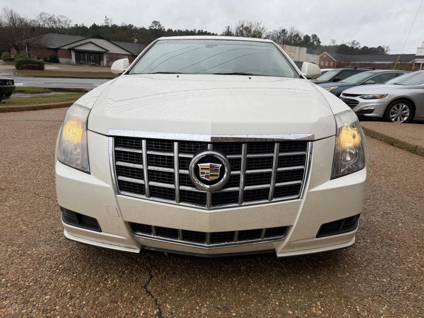 2012 WHITE CADILLAC CTS LUXURY W/NAV.SYS (1G6DF5E50C0) , located at 922 W. Beacon St., Philadelphia, MS, 39350, (601) 650-3675, 32.770447, -89.127151 - Photo#1