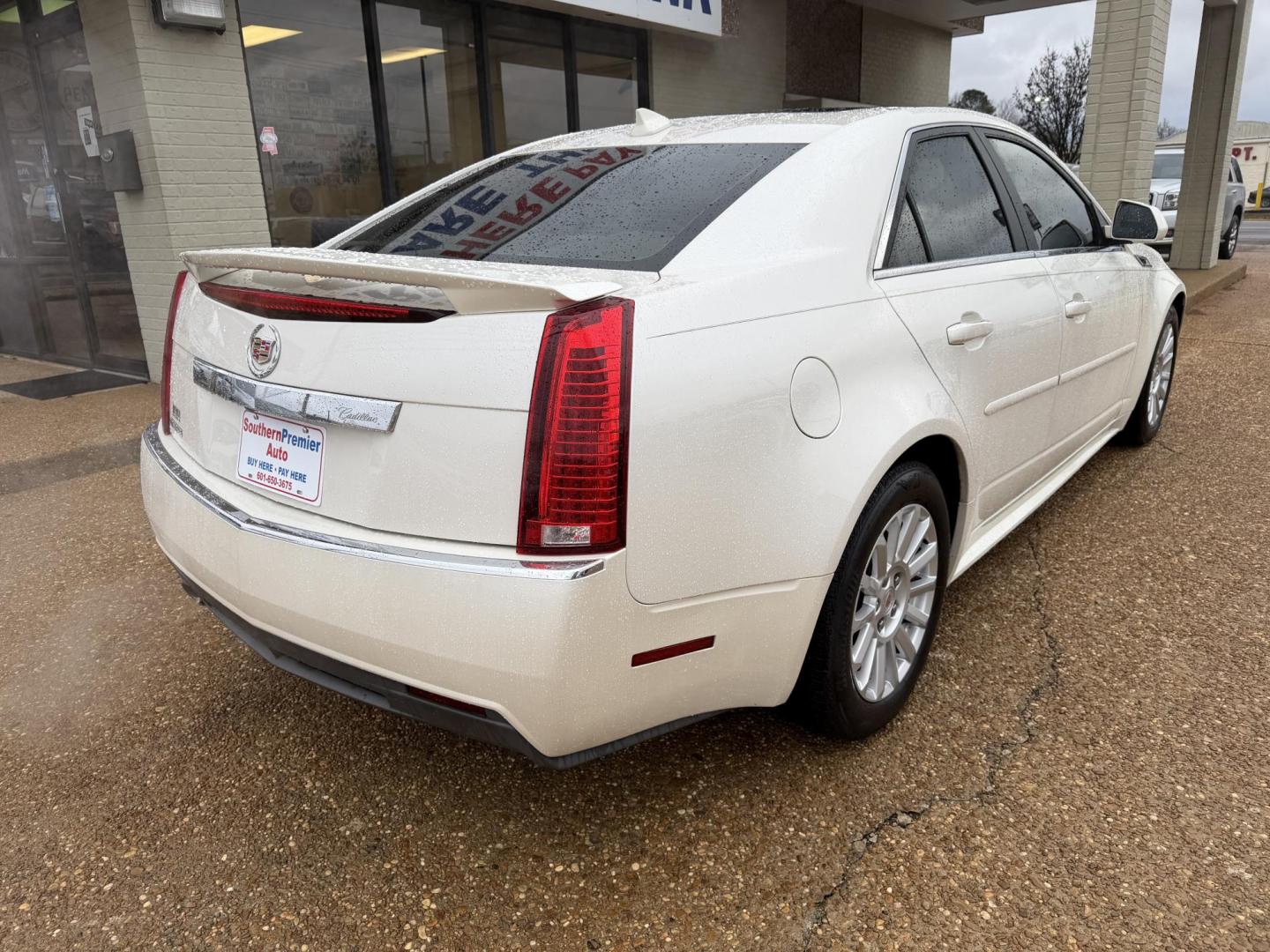 2012 WHITE CADILLAC CTS LUXURY W/NAV.SYS (1G6DF5E50C0) , located at 922 W. Beacon St., Philadelphia, MS, 39350, (601) 650-3675, 32.770447, -89.127151 - Photo#5