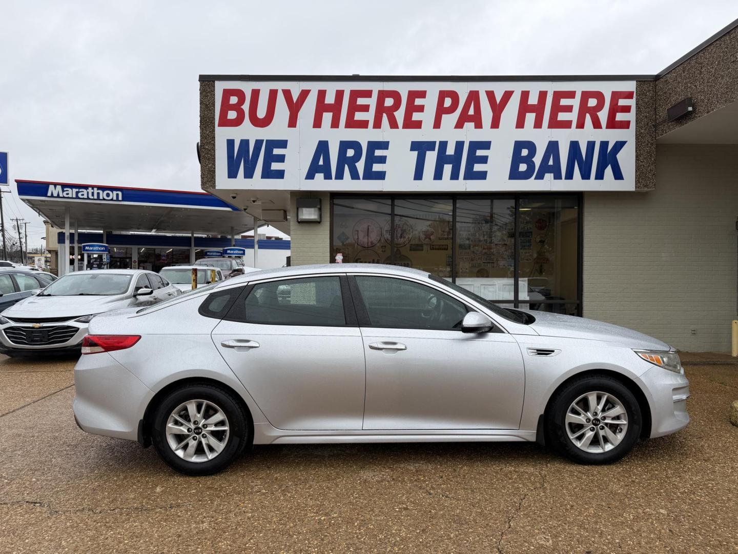 2018 SILVER KIA OPTIMA LX (5XXGT4L31JG) , located at 922 W. Beacon St., Philadelphia, MS, 39350, (601) 650-3675, 32.770447, -89.127151 - Photo#6