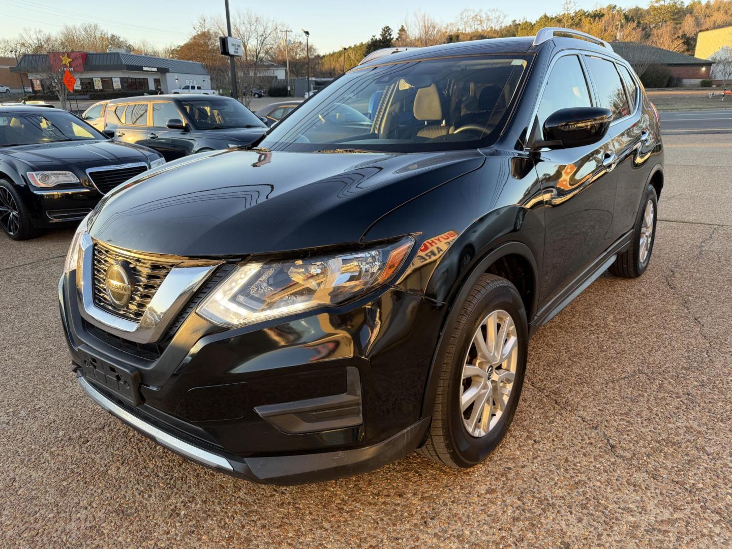 2019 BLACK NISSAN ROGUE SV (KNMAT2MV8KP) , located at 922 W. Beacon St., Philadelphia, MS, 39350, (601) 650-3675, 32.770447, -89.127151 - Photo#2
