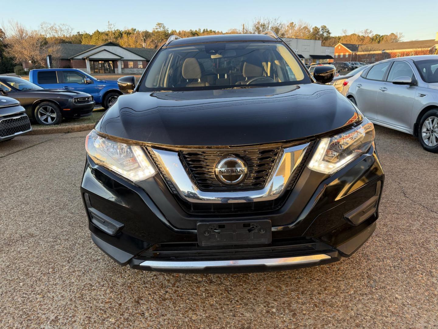 2019 BLACK NISSAN ROGUE SV (KNMAT2MV8KP) , located at 922 W. Beacon St., Philadelphia, MS, 39350, (601) 650-3675, 32.770447, -89.127151 - Photo#1