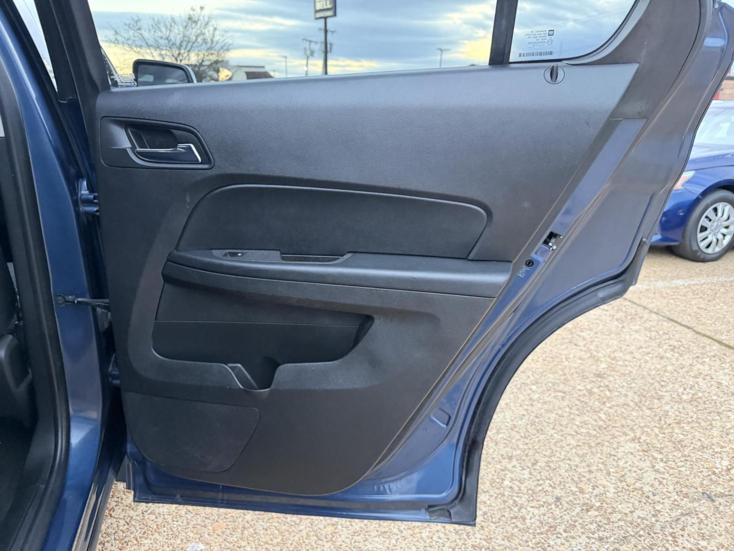 2016 BLUE CHEVROLET EQUINOX LT (2GNALCEK4G6) , located at 922 W. Beacon St., Philadelphia, MS, 39350, (601) 650-3675, 32.770447, -89.127151 - Photo#15