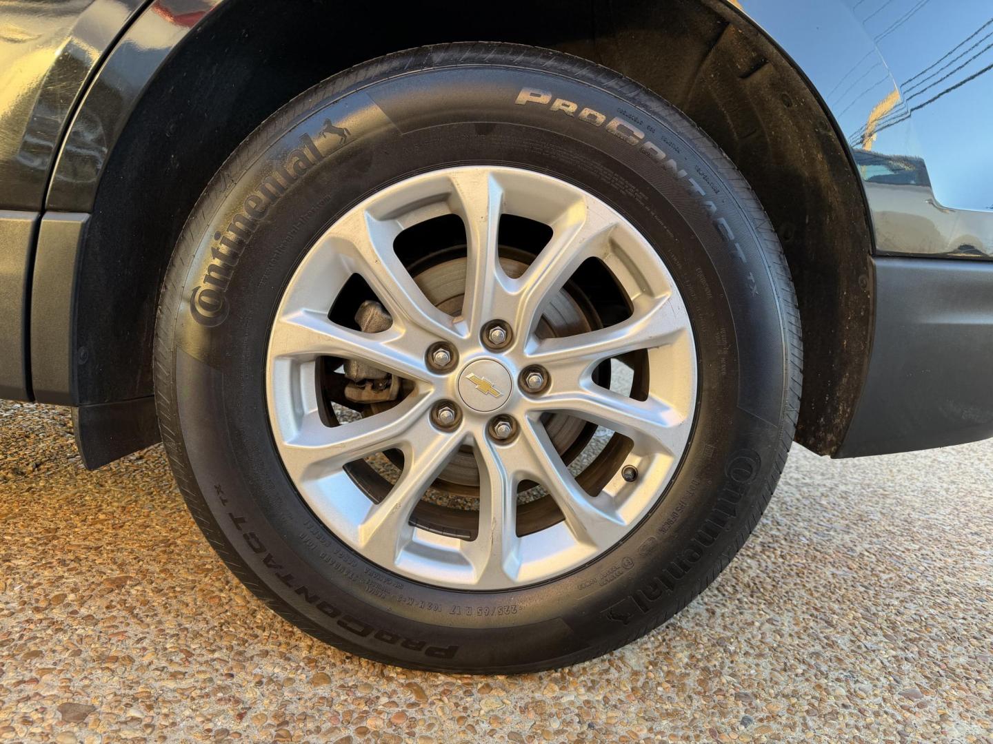 2020 BLACK CHEVROLET EQUINOX LS (2GNAXHEV0L6) , located at 922 W. Beacon St., Philadelphia, MS, 39350, (601) 650-3675, 32.770447, -89.127151 - Photo#7