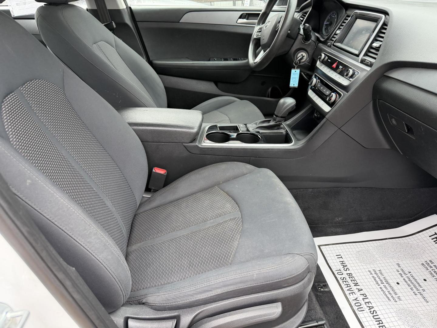 2019 WHITE HYUNDAI SONATA SE (5NPE24AF0KH) , located at 922 W. Beacon St., Philadelphia, MS, 39350, (601) 650-3675, 32.770447, -89.127151 - Photo#10