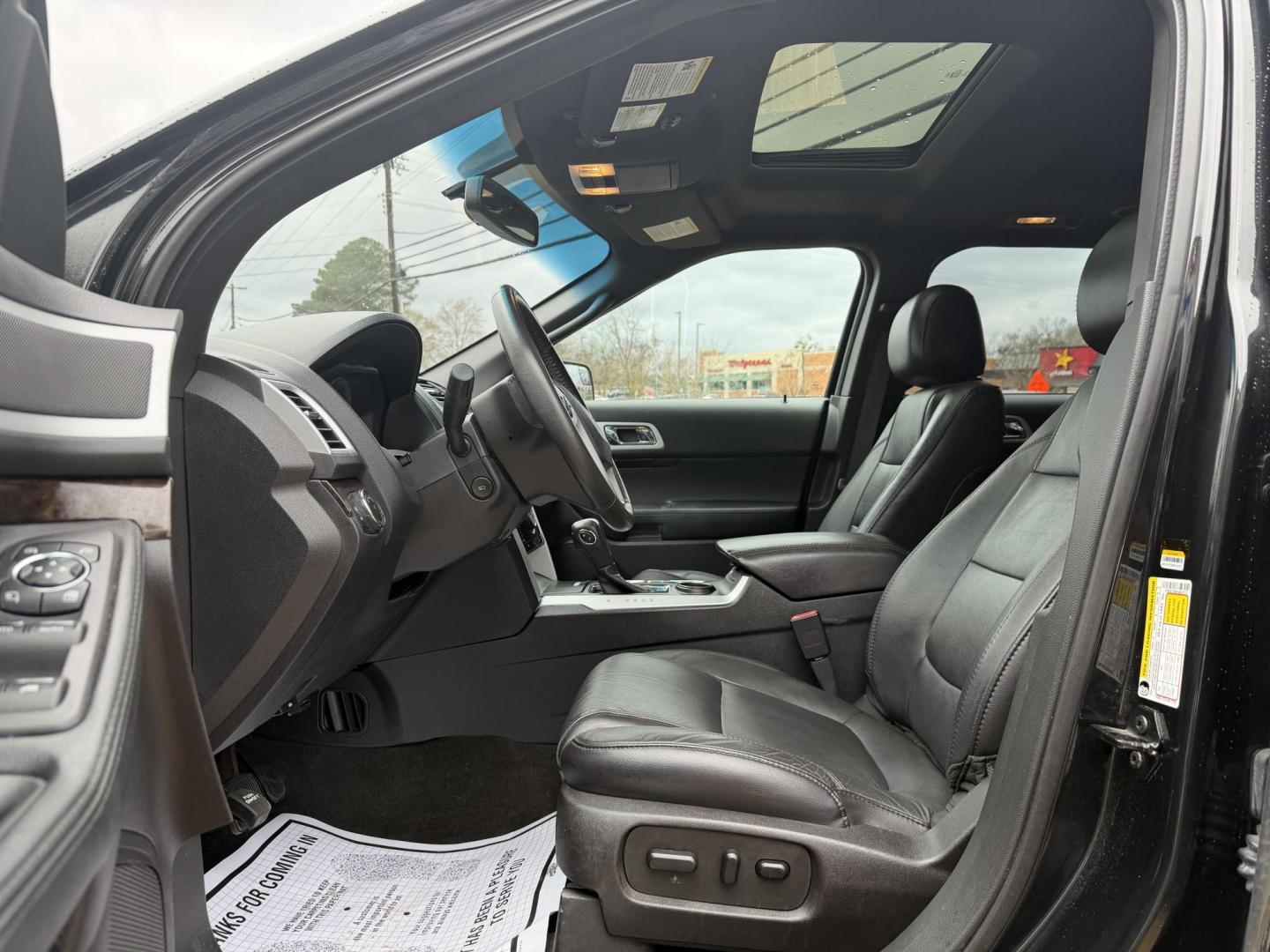 2015 BLACK FORD EXPLORER LIMITED (1FM5K7F86FG) , located at 922 W. Beacon St., Philadelphia, MS, 39350, (601) 650-3675, 32.770447, -89.127151 - Photo#9
