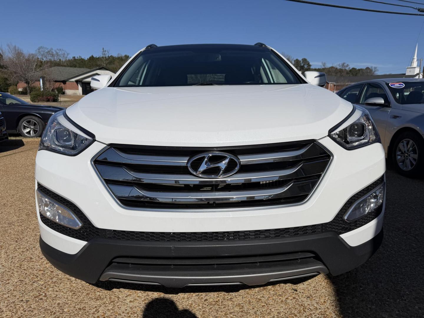 2016 WHITE HYUNDAI SANTA FE SPORT 2.0T (5XYZWDLA2GG) , located at 922 W. Beacon St., Philadelphia, MS, 39350, (601) 650-3675, 32.770447, -89.127151 - Photo#1