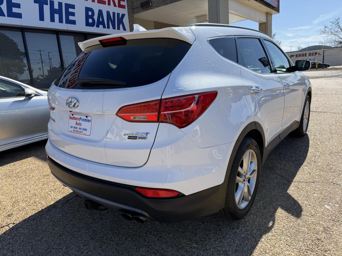 2016 WHITE HYUNDAI SANTA FE SPORT 2.0T (5XYZWDLA2GG) , located at 922 W. Beacon St., Philadelphia, MS, 39350, (601) 650-3675, 32.770447, -89.127151 - Photo#5