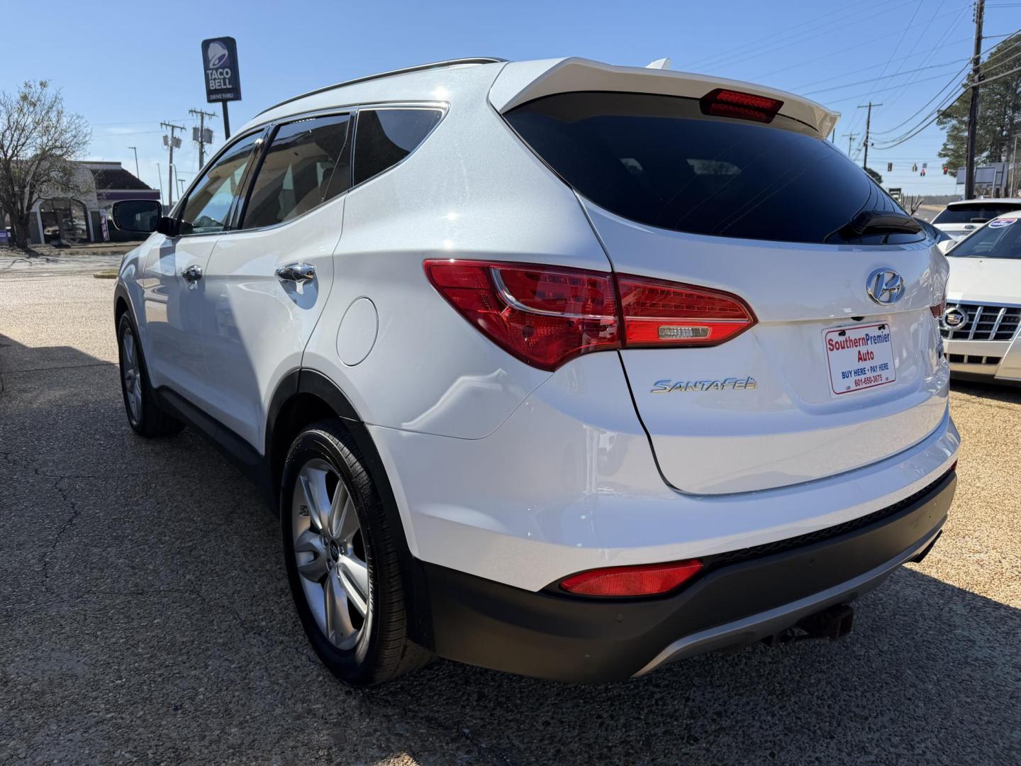 2016 WHITE HYUNDAI SANTA FE SPORT 2.0T (5XYZWDLA2GG) , located at 922 W. Beacon St., Philadelphia, MS, 39350, (601) 650-3675, 32.770447, -89.127151 - Photo#3
