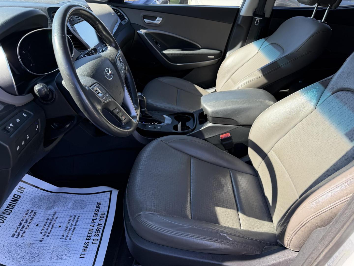 2016 WHITE HYUNDAI SANTA FE SPORT 2.0T (5XYZWDLA2GG) , located at 922 W. Beacon St., Philadelphia, MS, 39350, (601) 650-3675, 32.770447, -89.127151 - Photo#9