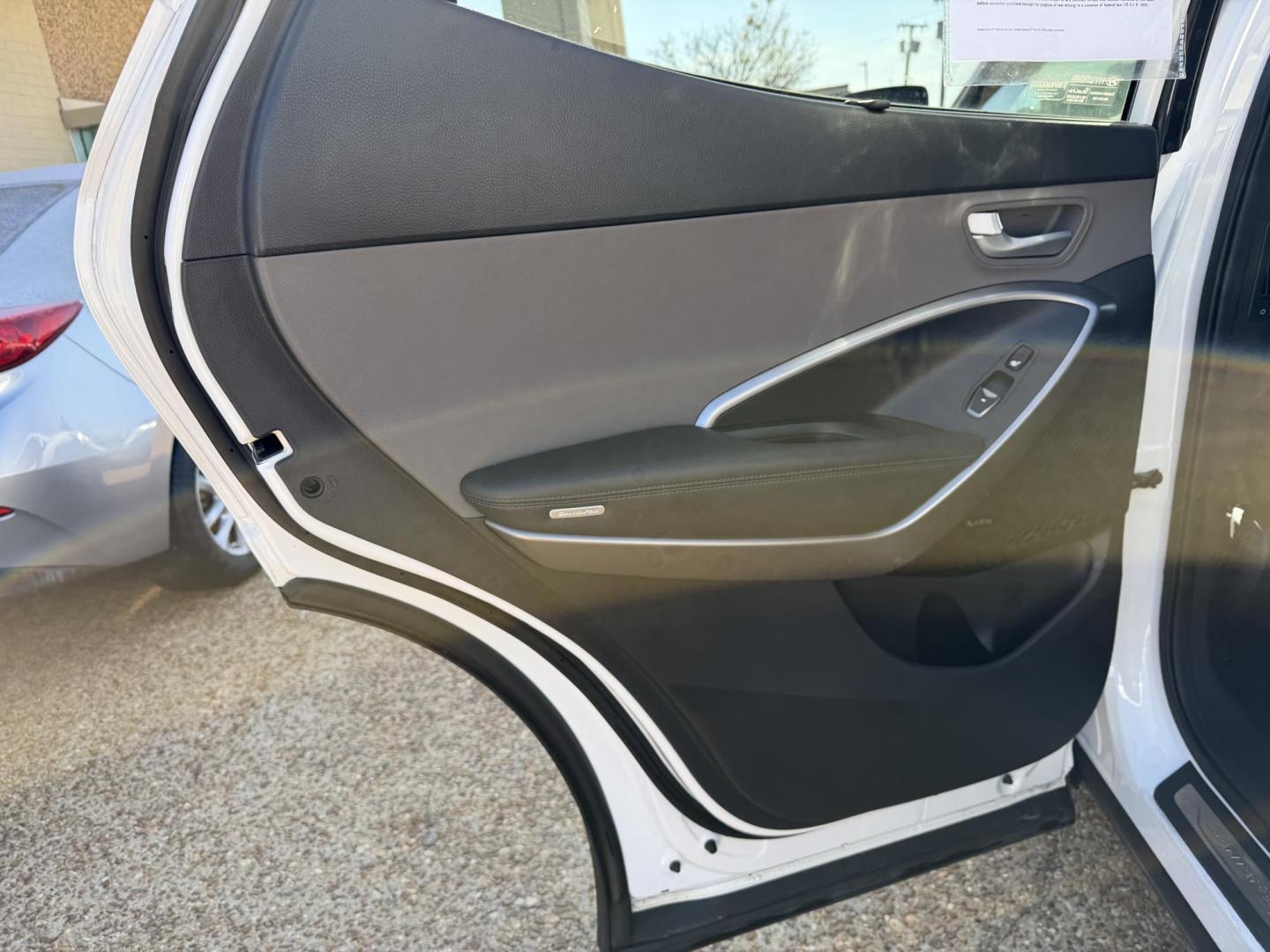 2016 WHITE HYUNDAI SANTA FE SPORT 2.0T (5XYZWDLA2GG) , located at 922 W. Beacon St., Philadelphia, MS, 39350, (601) 650-3675, 32.770447, -89.127151 - Photo#12