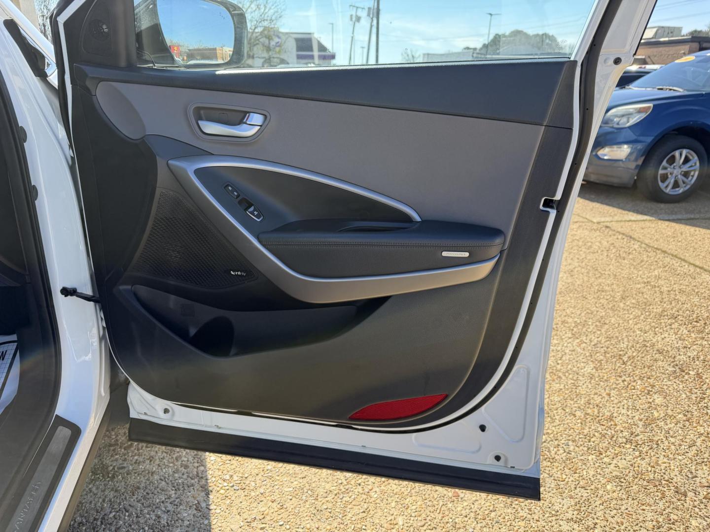 2016 WHITE HYUNDAI SANTA FE SPORT 2.0T (5XYZWDLA2GG) , located at 922 W. Beacon St., Philadelphia, MS, 39350, (601) 650-3675, 32.770447, -89.127151 - Photo#11