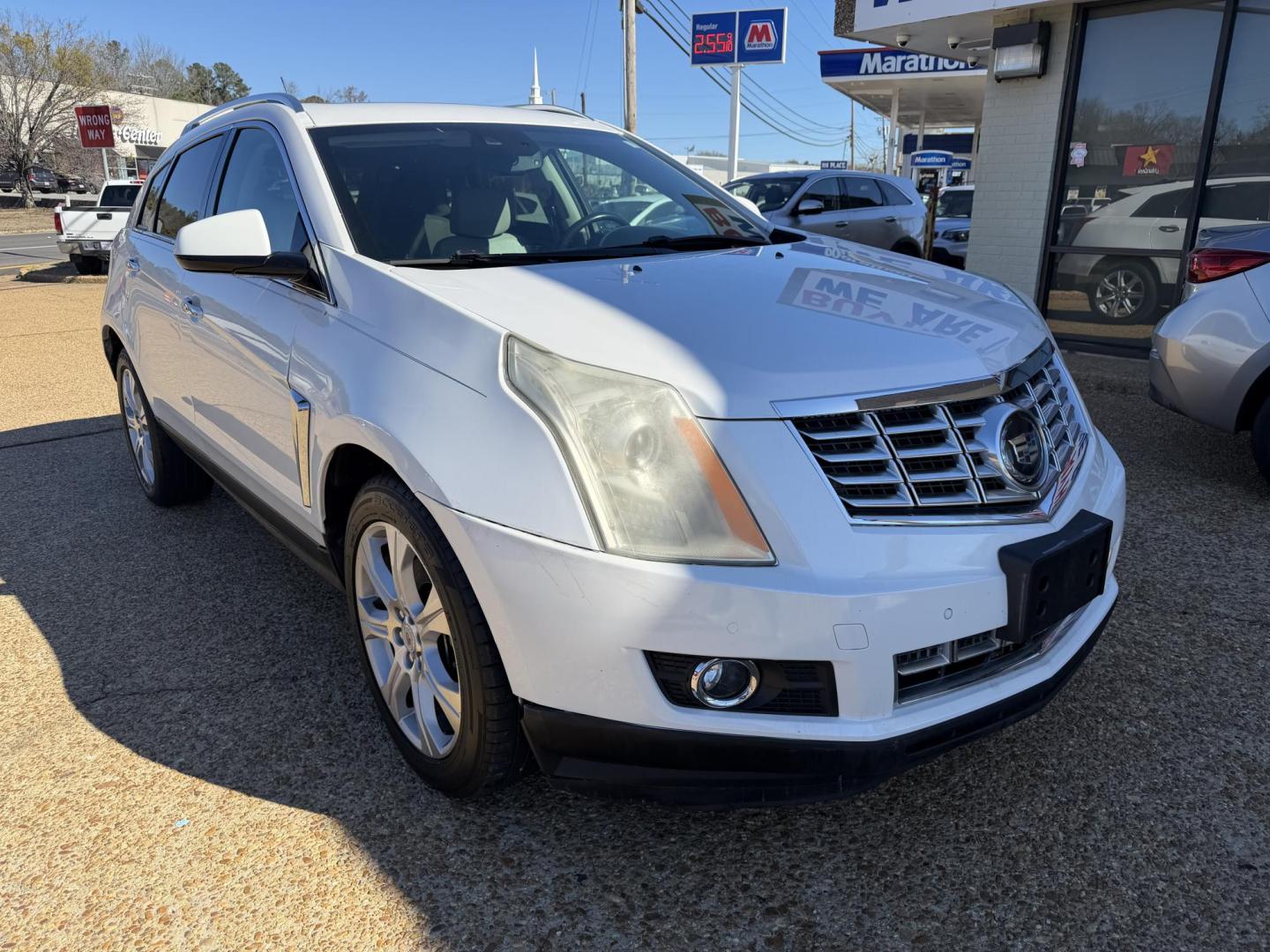 2016 WHITE CADILLAC SRX PREMIUM (3GYFNDE3XGS) , located at 922 W. Beacon St., Philadelphia, MS, 39350, (601) 650-3675, 32.770447, -89.127151 - Photo#0
