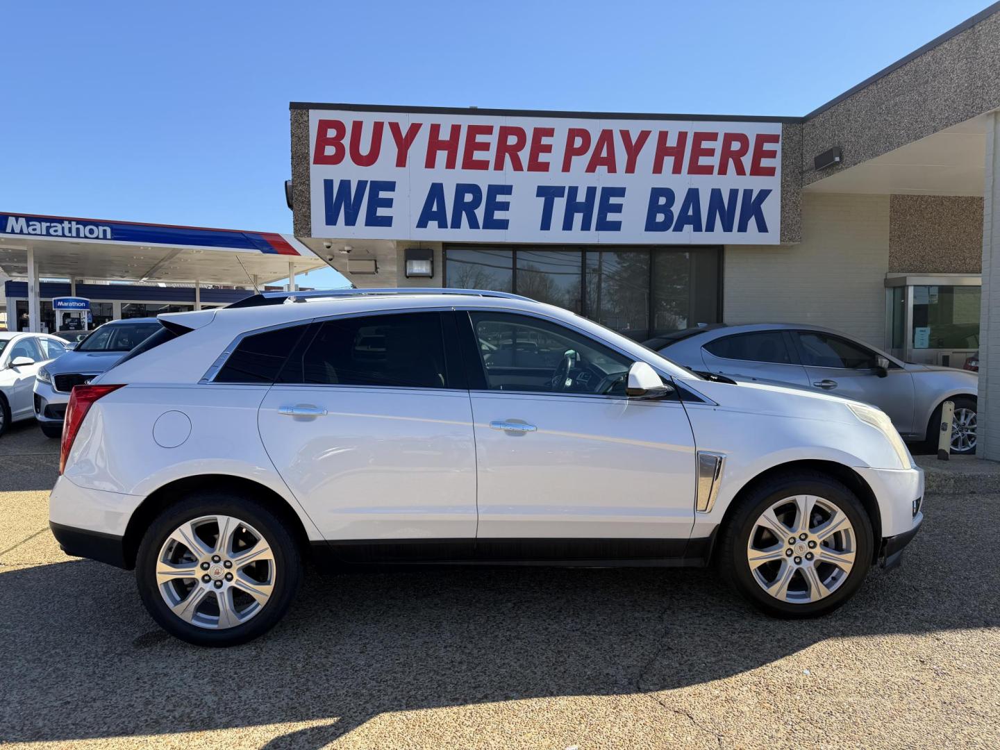 2016 WHITE CADILLAC SRX PREMIUM (3GYFNDE3XGS) , located at 922 W. Beacon St., Philadelphia, MS, 39350, (601) 650-3675, 32.770447, -89.127151- Photo#6