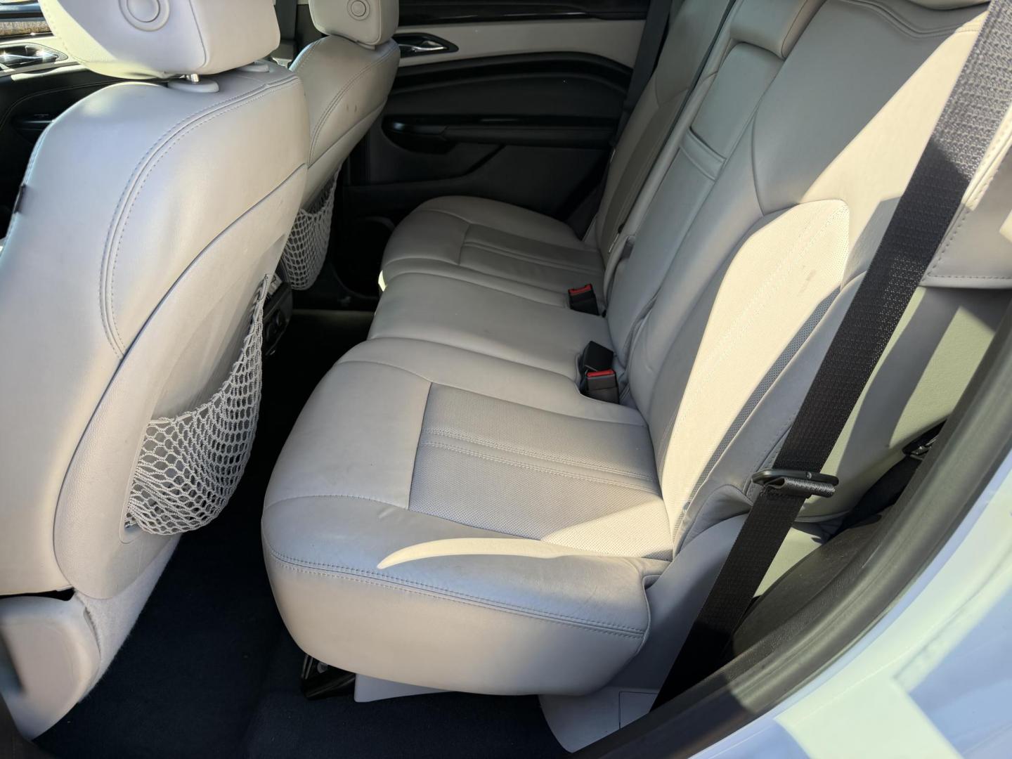 2016 WHITE CADILLAC SRX PREMIUM (3GYFNDE3XGS) , located at 922 W. Beacon St., Philadelphia, MS, 39350, (601) 650-3675, 32.770447, -89.127151- Photo#13