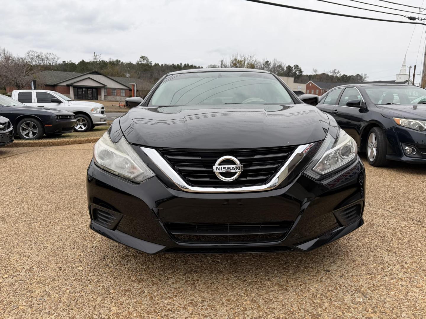 2017 BLACK NISSAN ALTIMA SR (1N4AL3AP3HN) , located at 922 W. Beacon St., Philadelphia, MS, 39350, (601) 650-3675, 32.770447, -89.127151 - Photo#1
