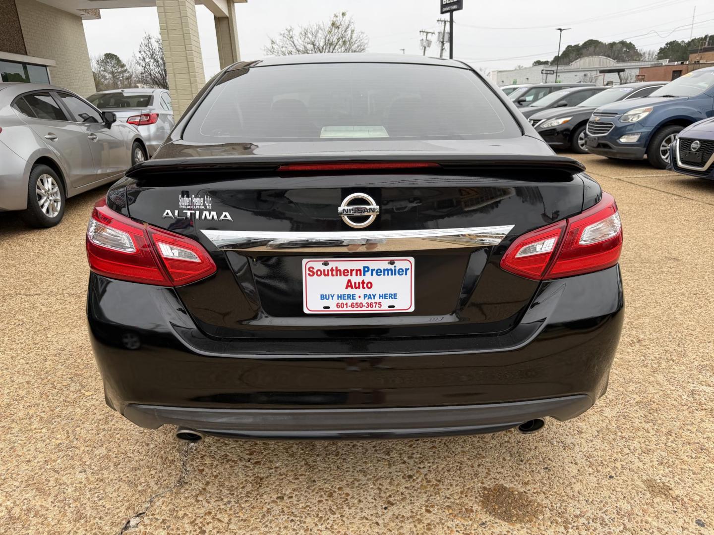 2017 BLACK NISSAN ALTIMA SR (1N4AL3AP3HN) , located at 922 W. Beacon St., Philadelphia, MS, 39350, (601) 650-3675, 32.770447, -89.127151 - Photo#4