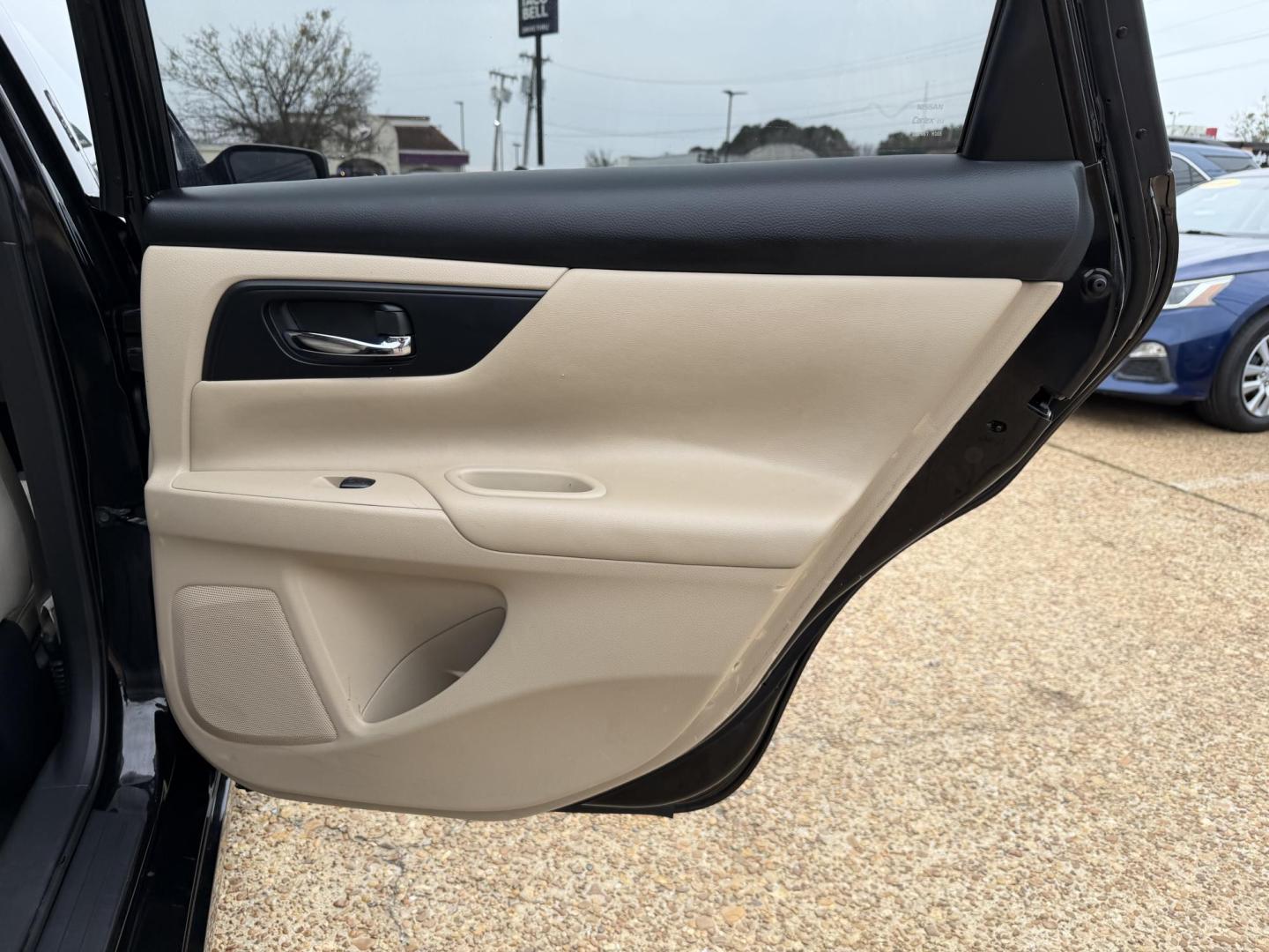 2017 BLACK NISSAN ALTIMA SR (1N4AL3AP3HN) , located at 922 W. Beacon St., Philadelphia, MS, 39350, (601) 650-3675, 32.770447, -89.127151 - Photo#14