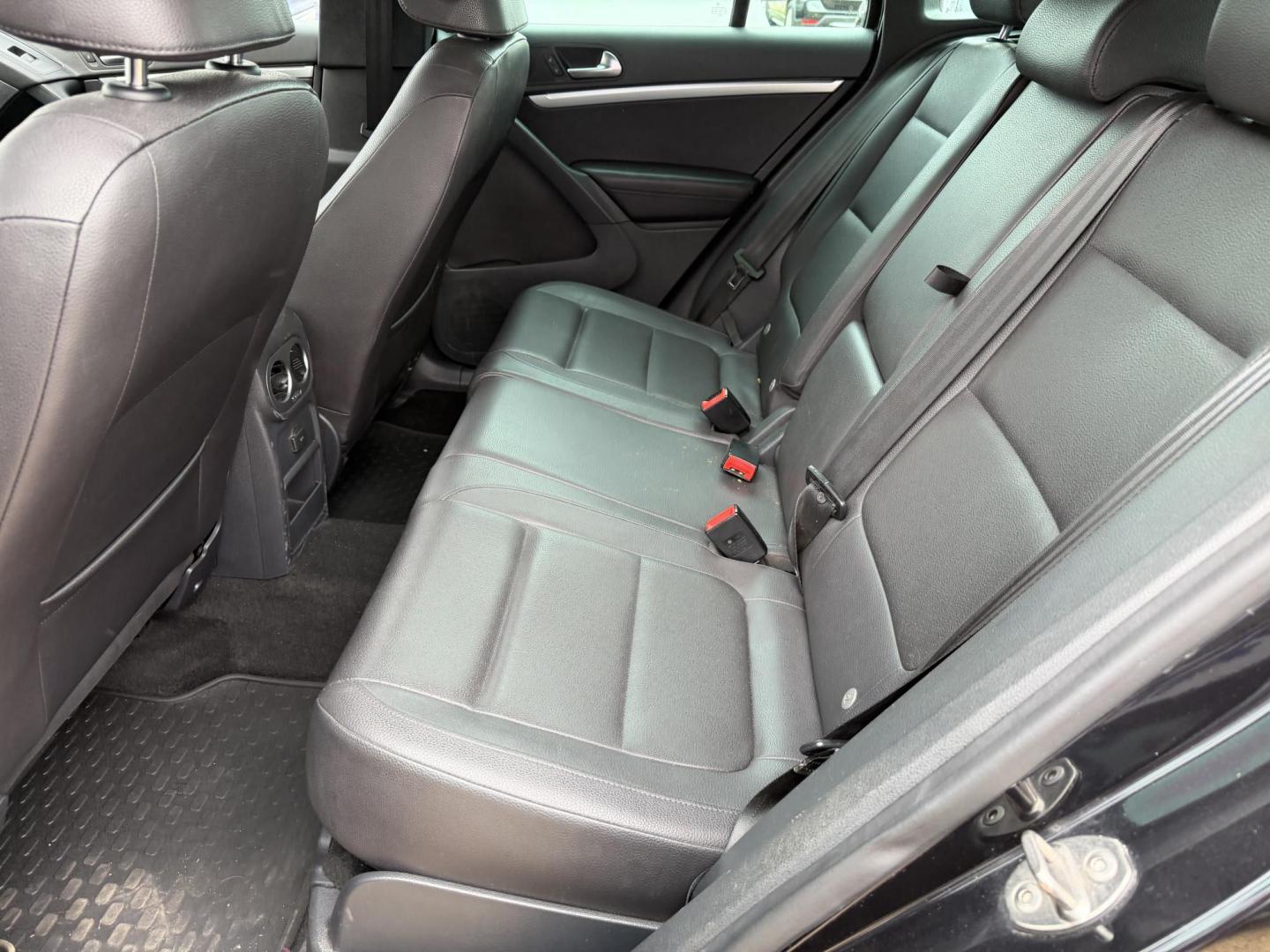 2016 BLACK VOLKSWAGEN TIGUAN R-LINE (WVGAV7AX6GW) , located at 922 W. Beacon St., Philadelphia, MS, 39350, (601) 650-3675, 32.770447, -89.127151 - Photo#13