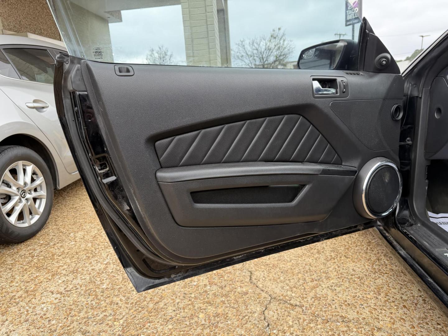 2014 BLACK FORD MUSTANG (1ZVBP8AM8E5) , located at 922 W. Beacon St., Philadelphia, MS, 39350, (601) 650-3675, 32.770447, -89.127151 - Photo#8