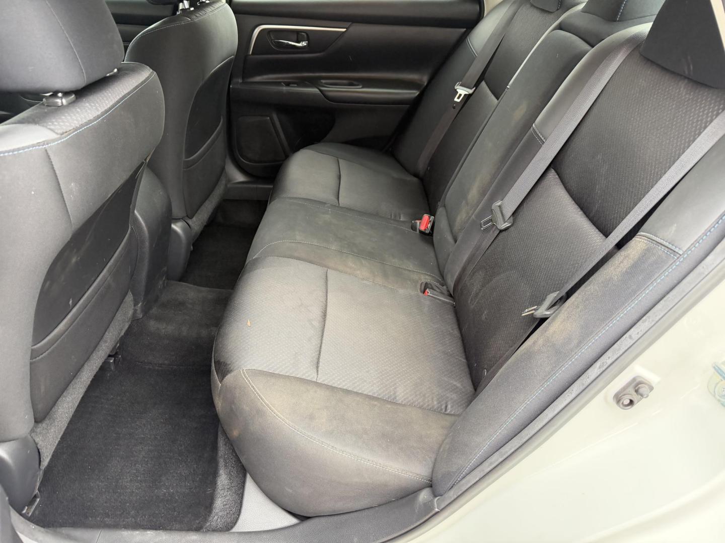 2017 WHITE NISSAN ALTIMA 2.5 SR (1N4AL3AP8HC) , located at 922 W. Beacon St., Philadelphia, MS, 39350, (601) 650-3675, 32.770447, -89.127151 - Photo#13