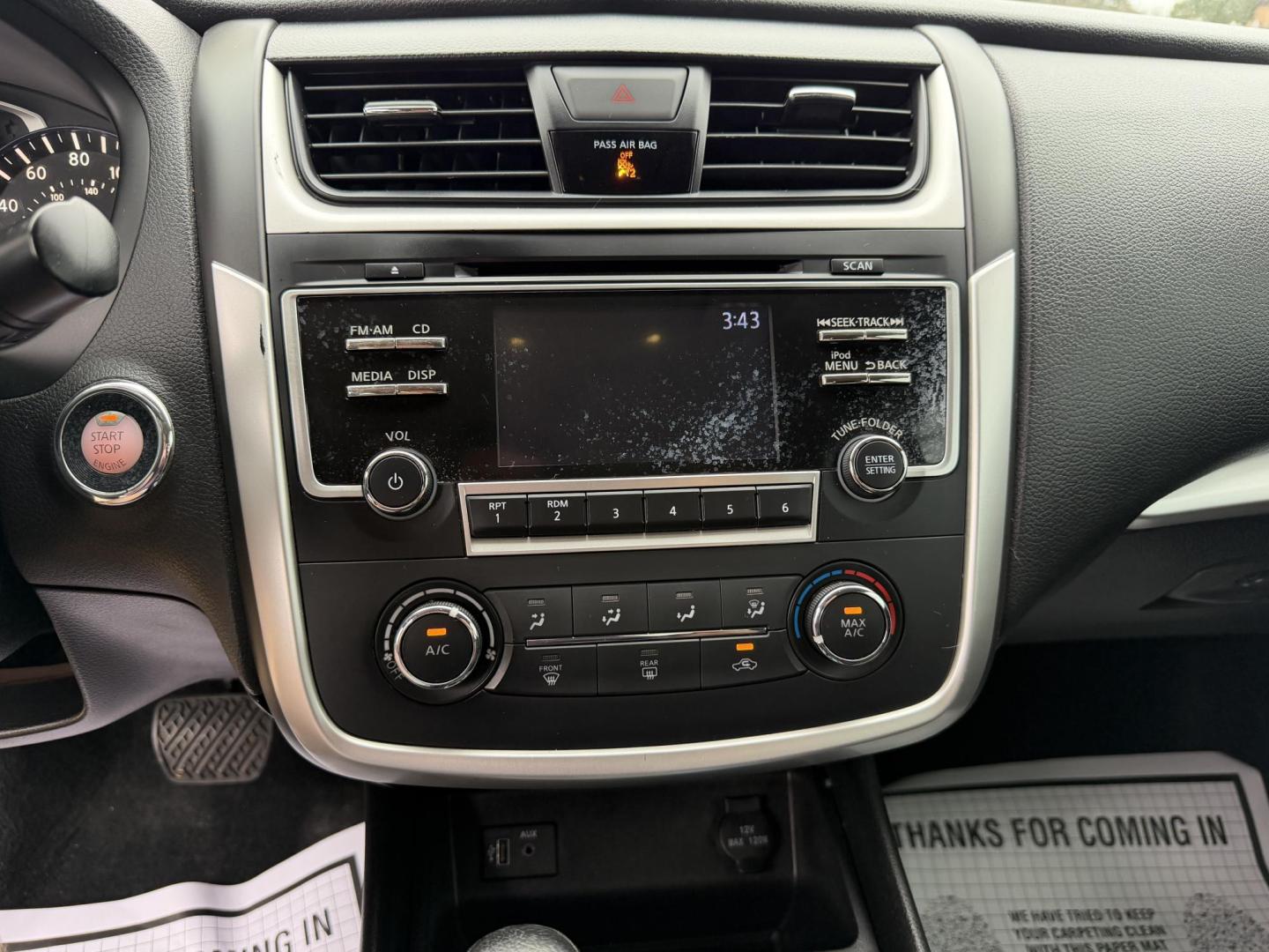 2017 WHITE NISSAN ALTIMA 2.5 SR (1N4AL3AP8HC) , located at 922 W. Beacon St., Philadelphia, MS, 39350, (601) 650-3675, 32.770447, -89.127151 - Photo#17