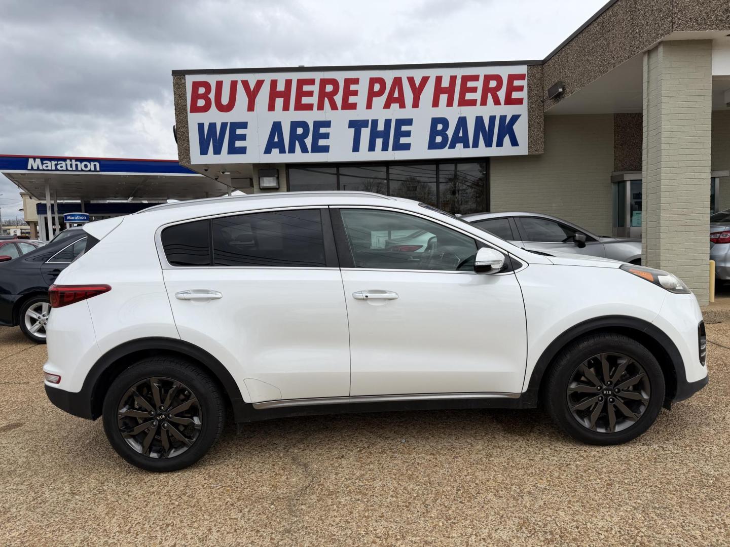 2018 WHITE KIA SPORTAGE EX (KNDPN3AC9J7) , located at 922 W. Beacon St., Philadelphia, MS, 39350, (601) 650-3675, 32.770447, -89.127151 - Photo#6