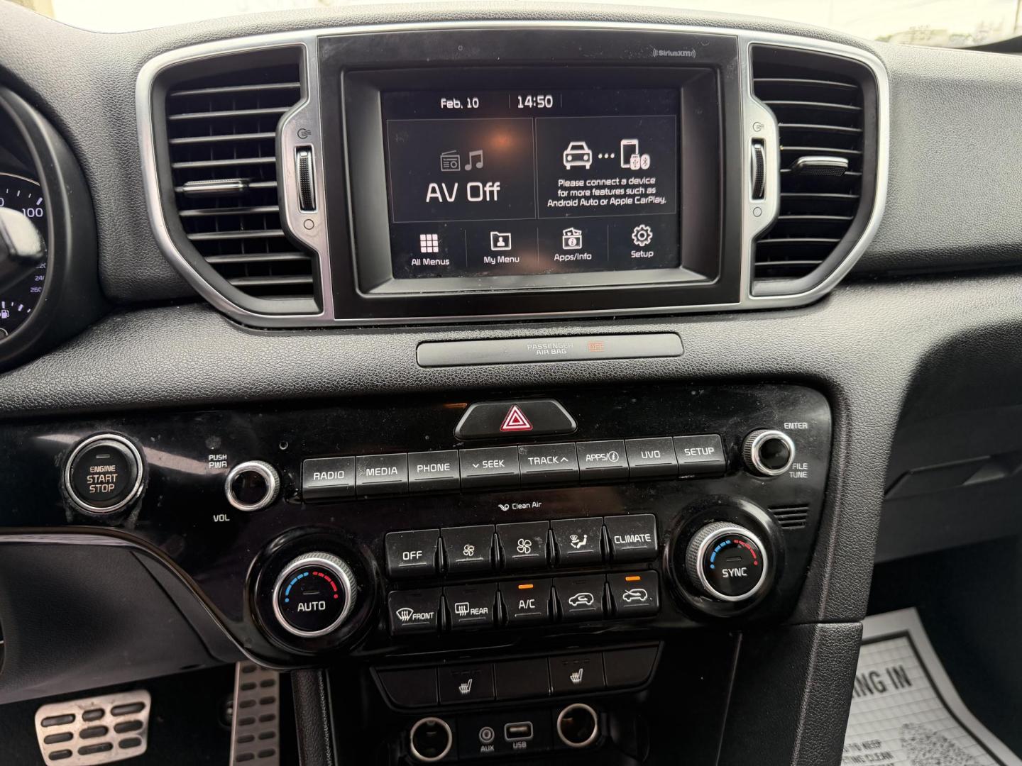 2018 WHITE KIA SPORTAGE EX (KNDPN3AC9J7) , located at 922 W. Beacon St., Philadelphia, MS, 39350, (601) 650-3675, 32.770447, -89.127151 - Photo#17