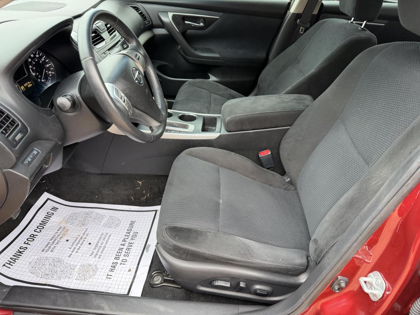 2015 RED NISSAN ALTIMA 2.5 SV (1N4AL3AP9FC) , located at 922 W. Beacon St., Philadelphia, MS, 39350, (601) 650-3675, 32.770447, -89.127151 - Photo#9