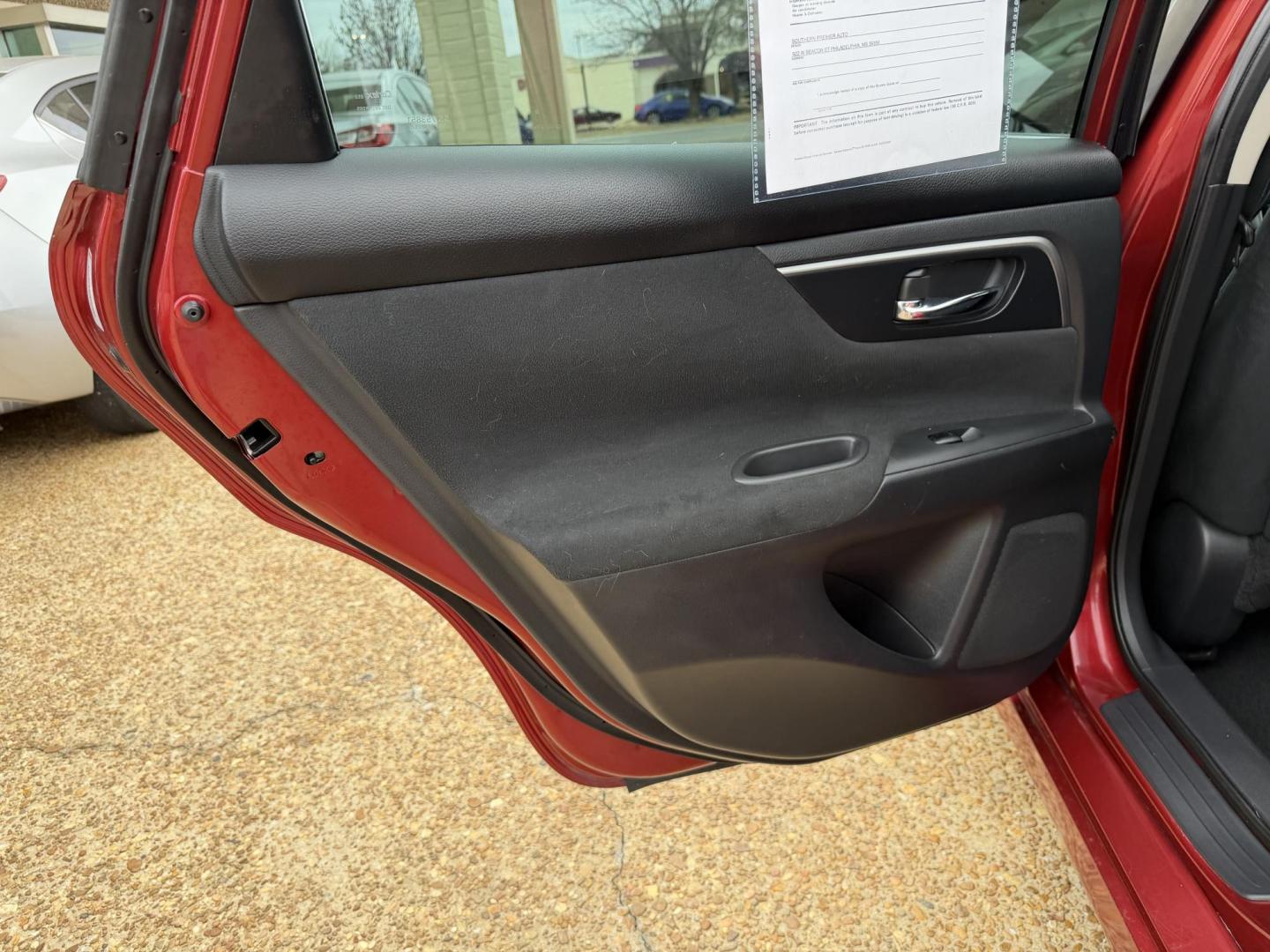 2015 RED NISSAN ALTIMA 2.5 SV (1N4AL3AP9FC) , located at 922 W. Beacon St., Philadelphia, MS, 39350, (601) 650-3675, 32.770447, -89.127151 - Photo#12