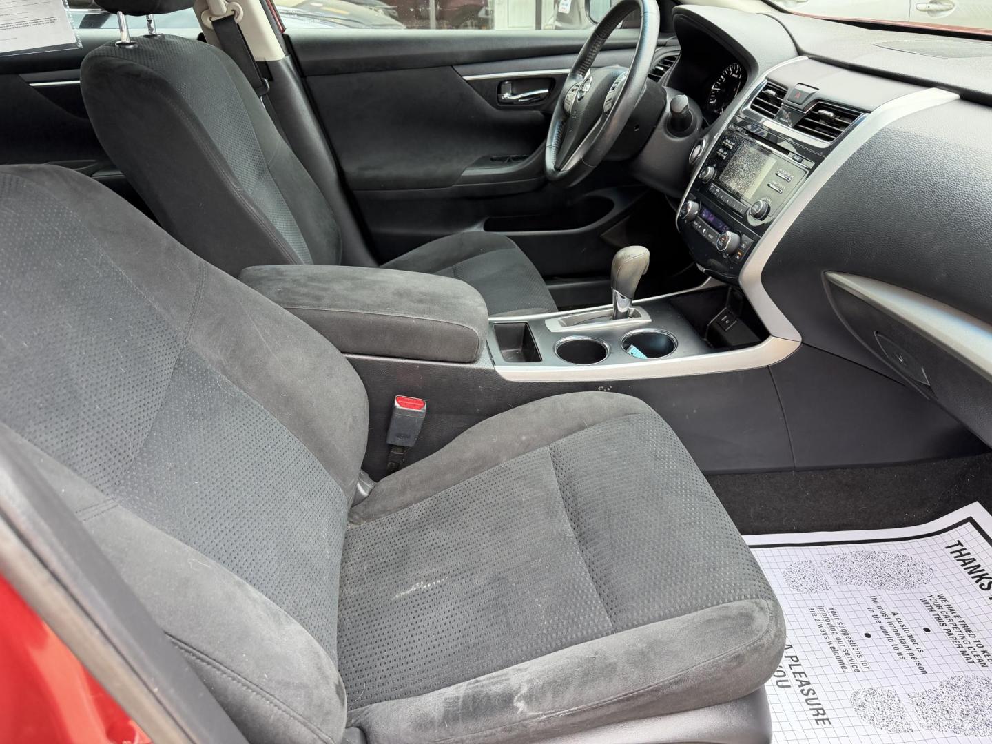 2015 RED NISSAN ALTIMA 2.5 SV (1N4AL3AP9FC) , located at 922 W. Beacon St., Philadelphia, MS, 39350, (601) 650-3675, 32.770447, -89.127151 - Photo#10
