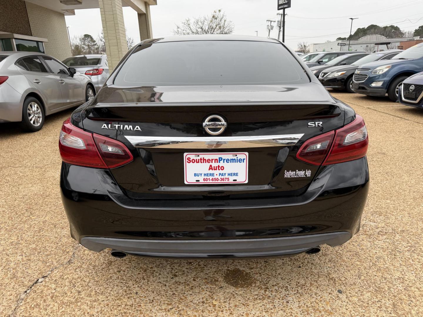 2018 BLACK NISSAN ALTIMA 2.5 SR (1N4AL3AP8JC) , located at 922 W. Beacon St., Philadelphia, MS, 39350, (601) 650-3675, 32.770447, -89.127151 - Photo#4