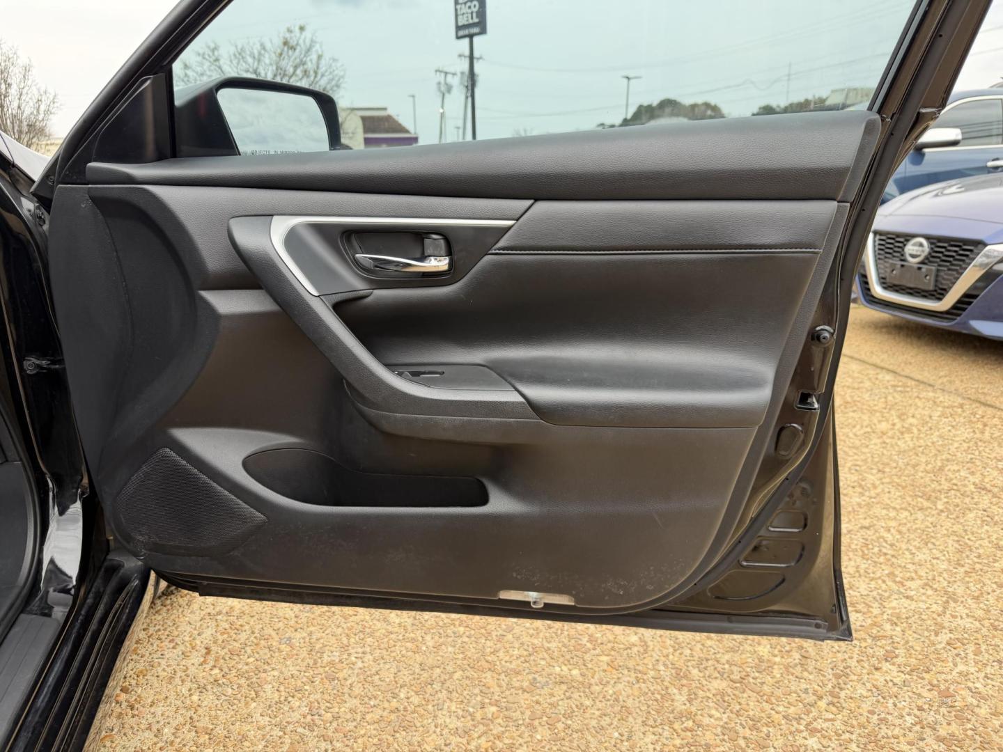 2018 BLACK NISSAN ALTIMA 2.5 SR (1N4AL3AP8JC) , located at 922 W. Beacon St., Philadelphia, MS, 39350, (601) 650-3675, 32.770447, -89.127151 - Photo#11