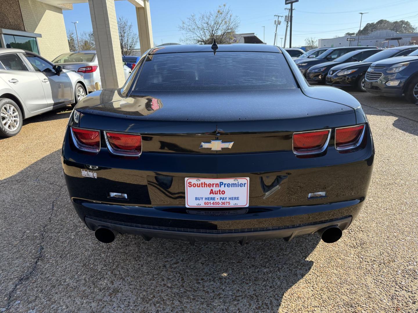 2013 BLACK CHEVROLET CAMARO 1LT (2G1FF1E38D9) , located at 922 W. Beacon St., Philadelphia, MS, 39350, (601) 650-3675, 32.770447, -89.127151 - Photo#4