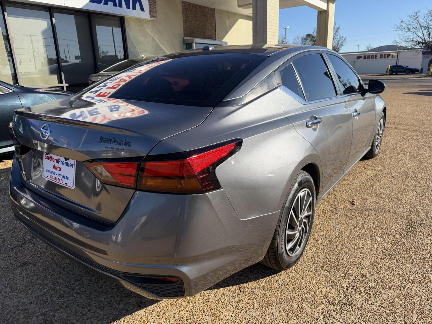 2020 GRAY NISSAN ALTIMA 2.5 S (1N4BL4BV3LC) , located at 922 W. Beacon St., Philadelphia, MS, 39350, (601) 650-3675, 32.770447, -89.127151 - Photo#5