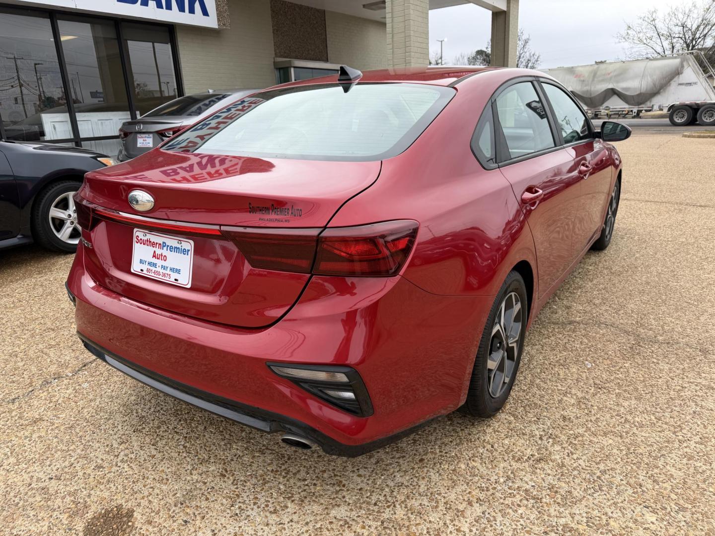 2020 RED KIA FORTE LXS (3KPF24AD3LE) , located at 922 W. Beacon St., Philadelphia, MS, 39350, (601) 650-3675, 32.770447, -89.127151 - Photo#5
