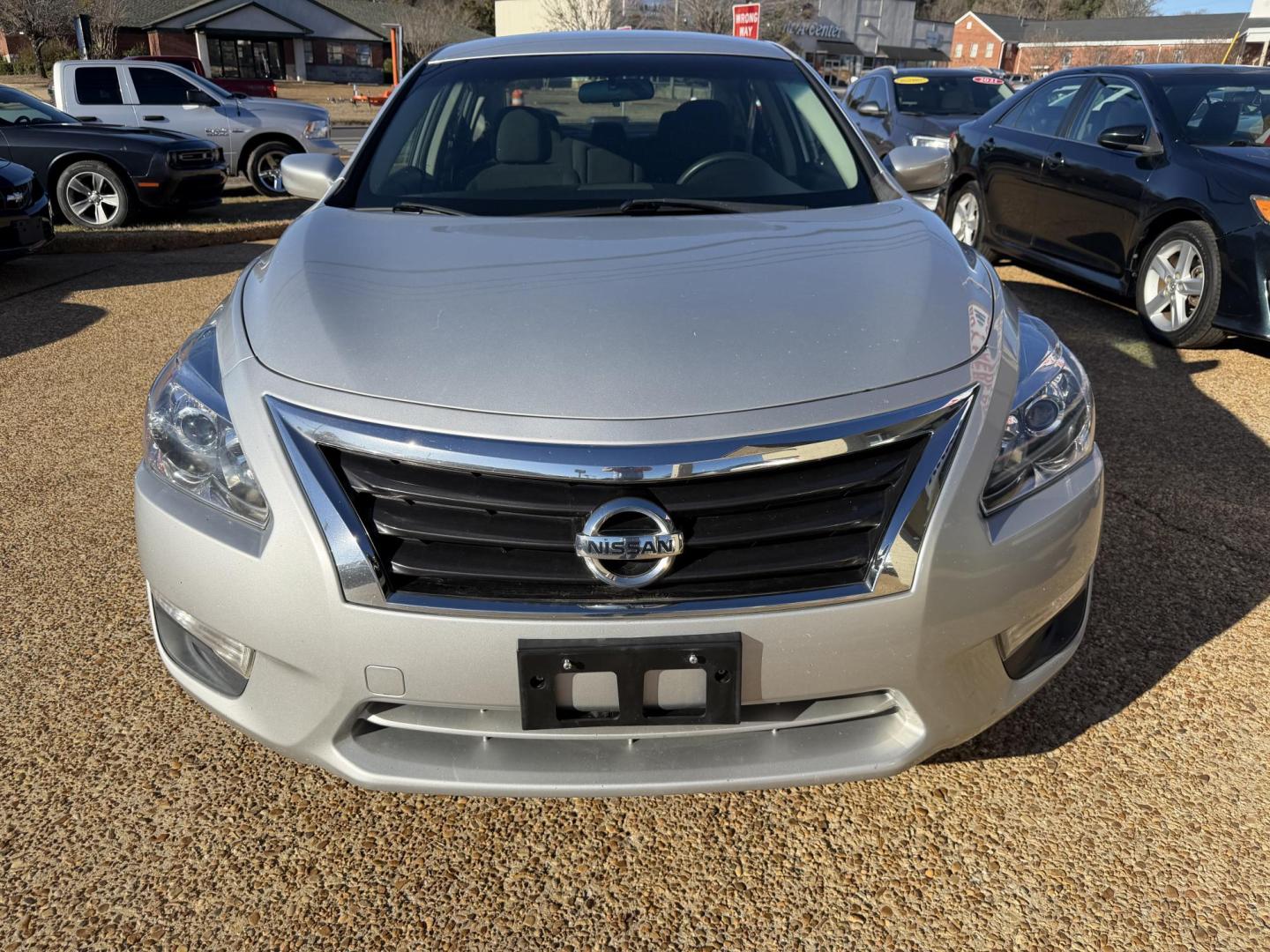 2015 SILVER NISSAN ALTIMA 2.5 S (1N4AL3AP7FC) , located at 922 W. Beacon St., Philadelphia, MS, 39350, (601) 650-3675, 32.770447, -89.127151 - Photo#1