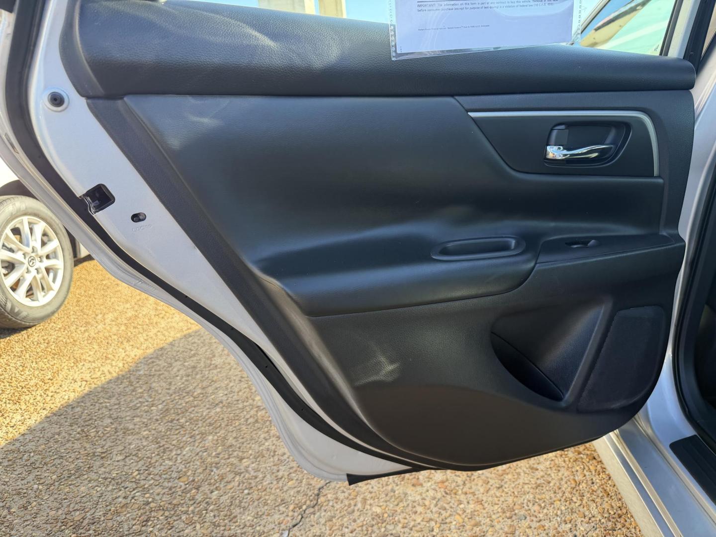 2015 SILVER NISSAN ALTIMA 2.5 S (1N4AL3AP7FC) , located at 922 W. Beacon St., Philadelphia, MS, 39350, (601) 650-3675, 32.770447, -89.127151 - Photo#12