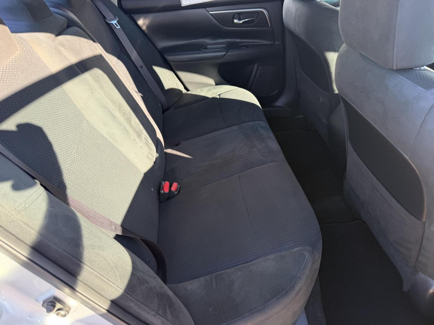 2015 SILVER NISSAN ALTIMA 2.5 S (1N4AL3AP7FC) , located at 922 W. Beacon St., Philadelphia, MS, 39350, (601) 650-3675, 32.770447, -89.127151 - Photo#14